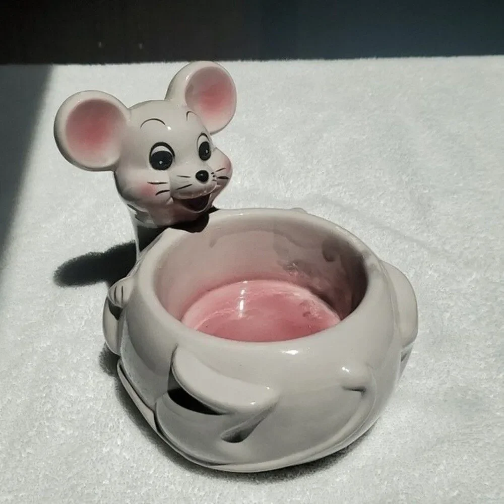 VTG 90s Mouse Character Cat Feeder — Doggiduds 1995